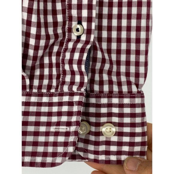 Mens Tommy Hilfiger XL Red Check Oxford Button Up Shirt Classic Fit EUC 3794 - Picture 3 of 10